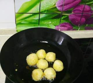 油炸元宵的做法步骤:4