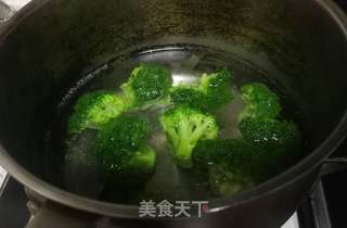 水煮绿菜花的做法步骤：4