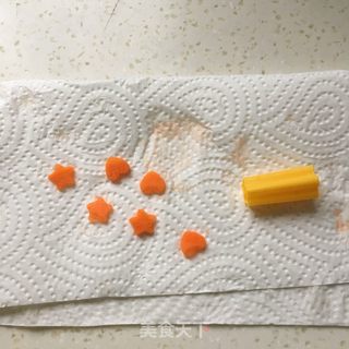 荸荠虾仁盅的做法步骤:2