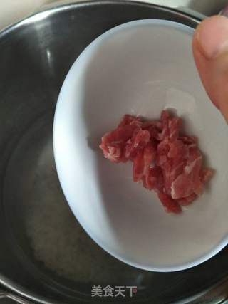 白菜瘦肉粥的做法步骤:4