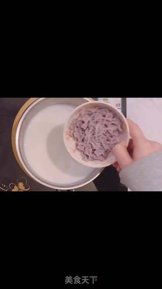芝士鲜奶面 辅食1周以上的做法步骤:3
