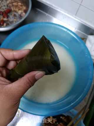 鲜肉粽子的做法步骤:6