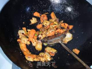 尖椒回锅肉的做法步骤:11