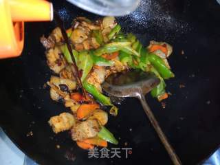 尖椒回锅肉的做法步骤:13