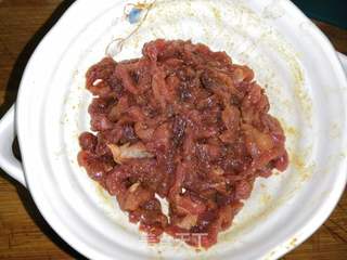 香菜胡萝卜炒肉丝的做法步骤:6