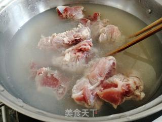 西洋菜猪骨汤的做法步骤:2