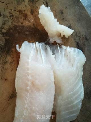龙利鱼丸的做法步骤：2