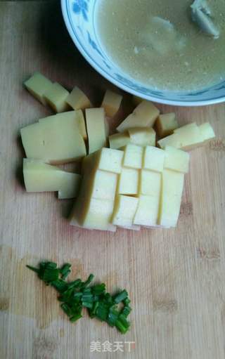 排骨汤米豆腐的做法步骤:3