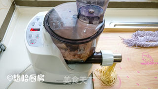 彩色面条的做法步骤:6