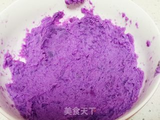 紫薯麻球的做法步骤:2