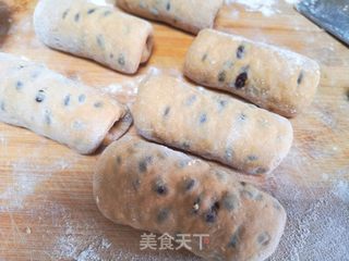 红糖红豆卷的做法步骤:7