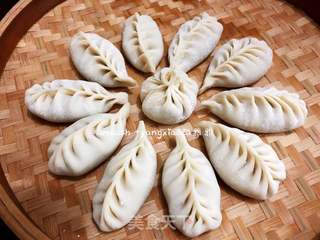 三鲜柳叶饺子的做法步骤:8