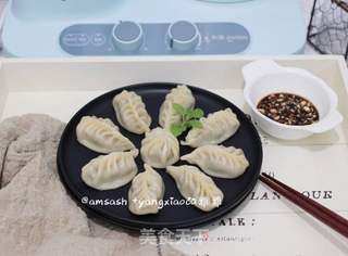 三鲜柳叶饺子的做法步骤:11