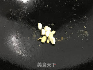 家常蒜香黄花鱼的做法步骤:6