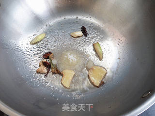 酱焖猪蹄的做法步骤:4