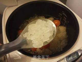 金桔雪梨银耳糖水的做法步骤：6