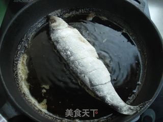 孜然香煎鲱鱼的做法步骤：5
