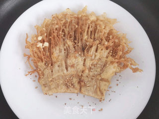 酥脆金针菇的做法步骤:10