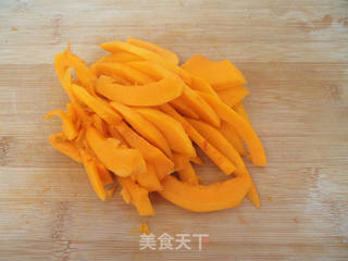 豆沙馅南瓜汤圆的做法步骤:2