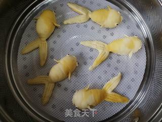 金鱼馒头的做法步骤:9