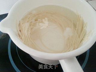 自制麻酱面的做法步骤:4