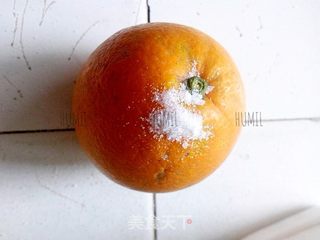 盐蒸橙子的做法步骤:2