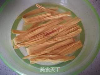 〈快手又好做的素菜〉~凉拌腐竹的做法步骤:2