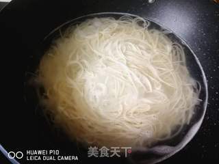 #团圆饭#鸡毛菜卤蛋清汤面的做法步骤:6