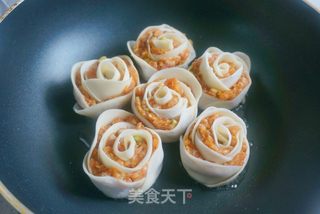 玫瑰煎饺的做法步骤:8