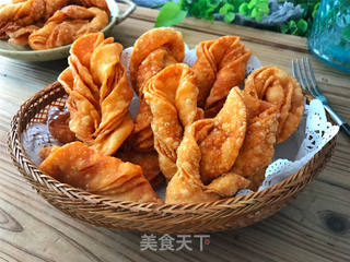 饺子皮版排叉的做法步骤:9