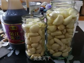 腊八蒜的做法步骤:2
