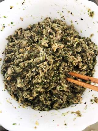 三鲜水煎包的做法步骤:5