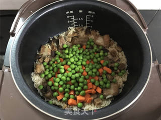 香菇排骨焖饭的做法步骤:10
