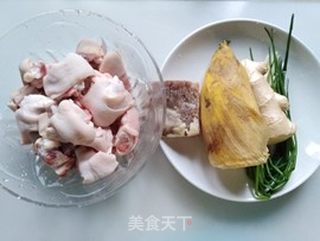 冬笋咸肉炖猪蹄的做法步骤：1