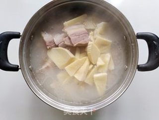 冬笋咸肉炖猪蹄的做法步骤:7