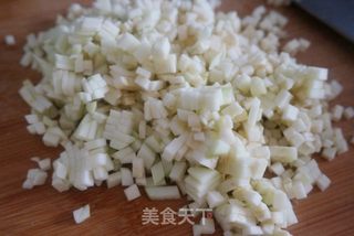 猪肉茄子馅包子的做法步骤:2