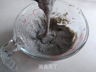 黑芝麻蒸蛋糕的做法步骤:7