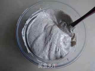 黑芝麻蒸蛋糕的做法步骤:11