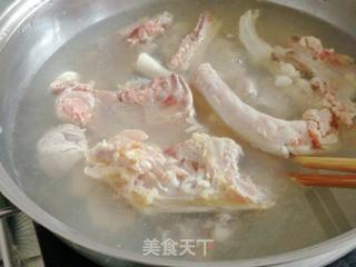 银耳玉米鸡汤的做法步骤:3