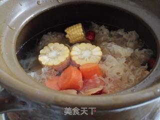 银耳玉米鸡汤的做法步骤:5