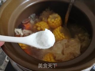 银耳玉米鸡汤的做法步骤:6
