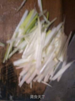 传统京酱肉丝的做法步骤:4