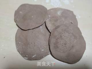可可双色馒头的做法步骤:6