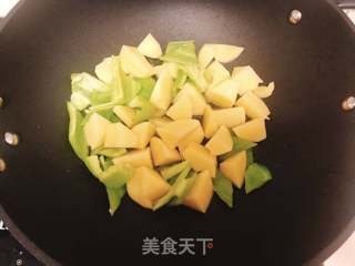 腊味土豆焖饭的做法步骤:3