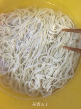 茭瓜卤过水面的做法步骤:6