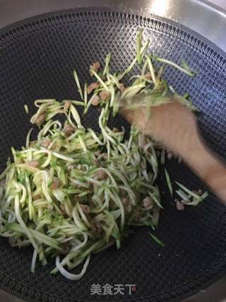 茭瓜卤过水面的做法步骤:13