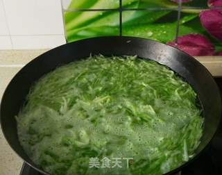 青萝卜丝包子的做法步骤:2