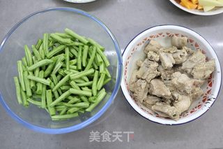 排骨扁豆土豆焖面的做法步骤：5