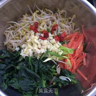 豆芽拌菠菜的做法步骤:5