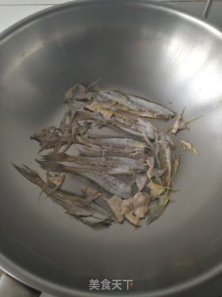 番茄小黄鱼汤的做法步骤:6